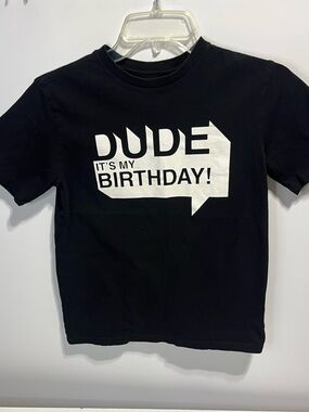 "Dude It's My Birthday!" Graphic T-Shirt Black White Boys Large (10-12) Cotton